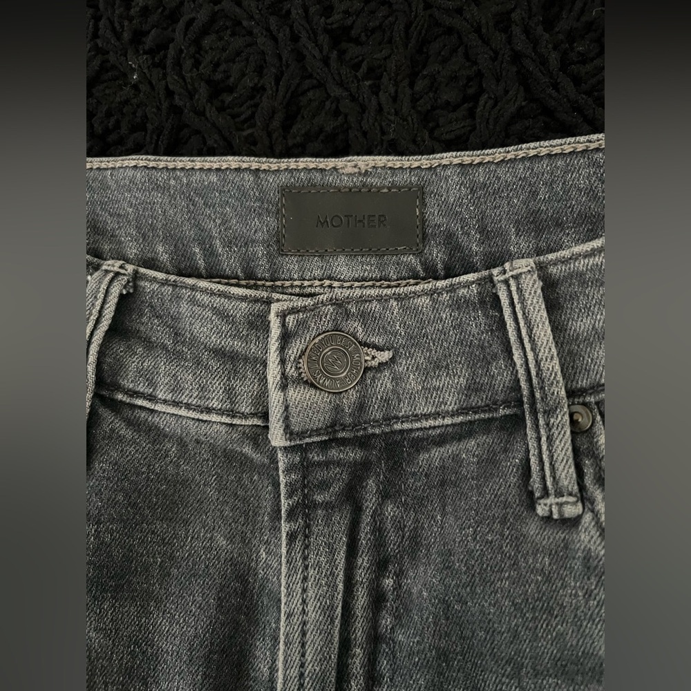 MOTHER The Insider Crop Step Fray Jeans Size 27 - Picture 3 of 6